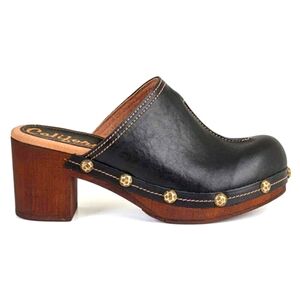 NWOB Californians Susan Clogs